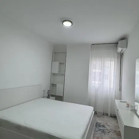 Modern & Bright With Everything Need Apartman Cerrik