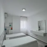 Modern & Bright With Everything Need